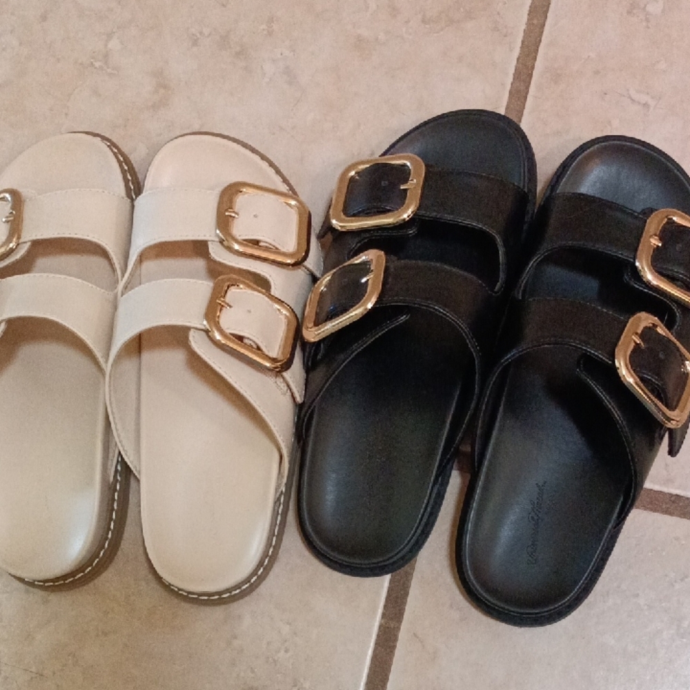 Universal Thread Collin Sandal - Black and Cream with Gold Buckles .2 Pairs.